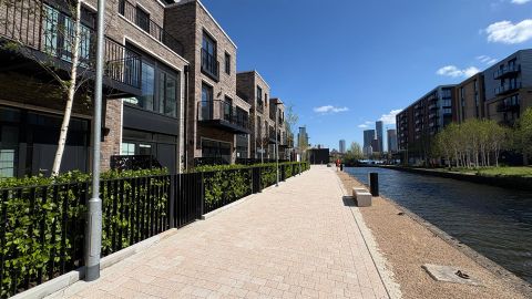 The Railings, Middlewood Locks M5