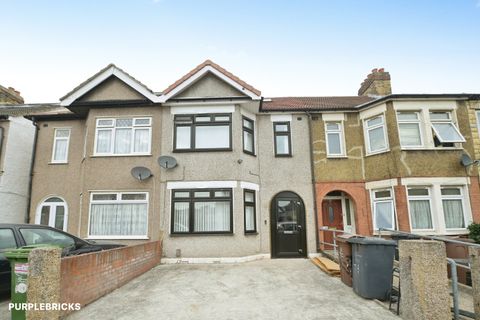 Craven Gardens, Barking IG11