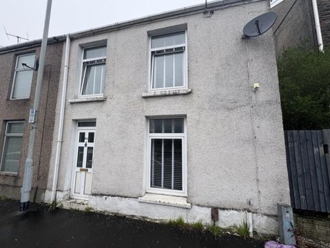 Neath Road, Morriston, Swansea SA6