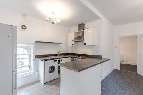 Flat 4, 2 Alexandra Road L22