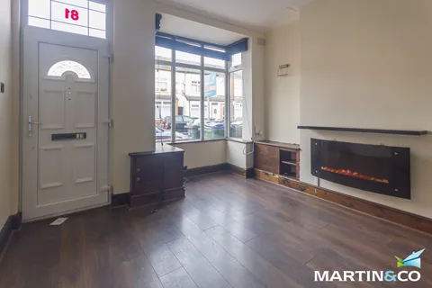 House in Sandwell, Londonderry, West Midlands - View 5