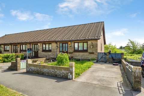 Ravenhill Road, Ravenhill, Swansea SA5