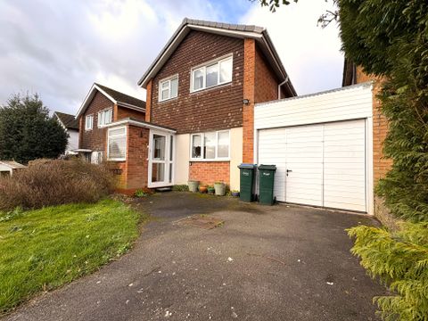 Bexfield Close, Allesley, Coventry CV5