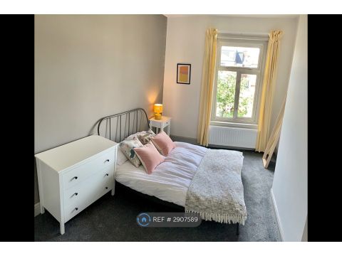 Wadham Road, Portsmouth PO2, Room to rent