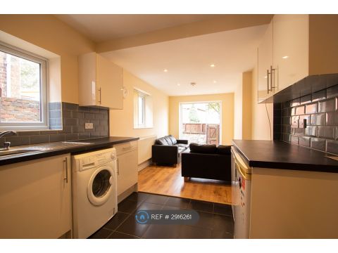 Milton Road, Southampton SO15 – pohled 2