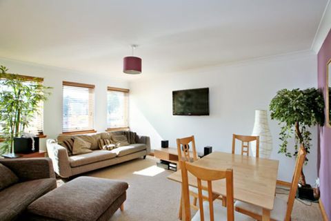 Apartment in Aberdeen, Pittodrie, Castlehill and Pittodrie - View 2