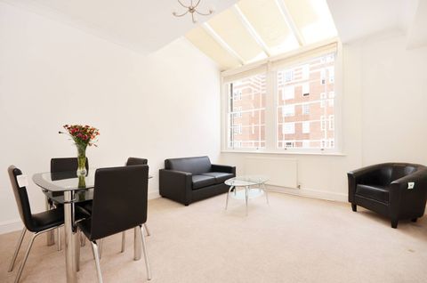 St Georges Square, Pimlico, London SW1V