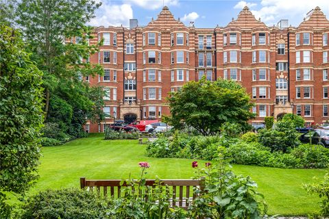 Lower Richmond Road, Putney, London SW15