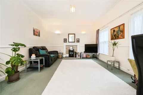 Deepdene, Midanbury Lane, Southampton, Hampshire SO18 - View 5