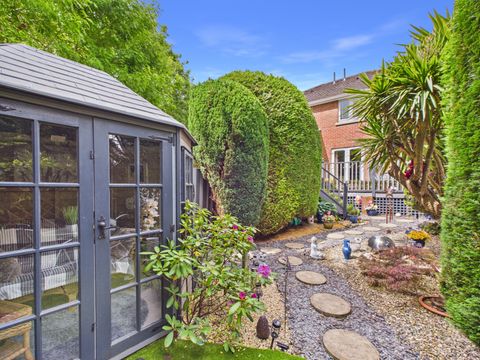 Yardley Road, Hedge End SO30 - More