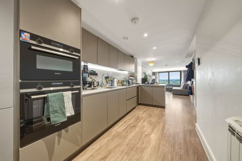 Apartment in Rushcliffe, Abbey Park, Nottinghamshire - View 2