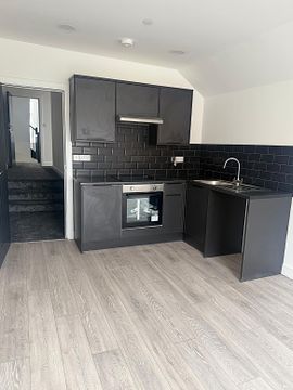 Apartment in Cardiff, Plasnewydd, Roath - View 2