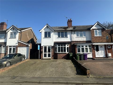 House in Wolverhampton, Penn, West Midlands - View 2
