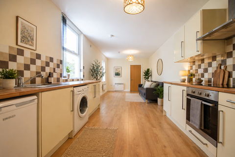 Claude Road, Roath CF24