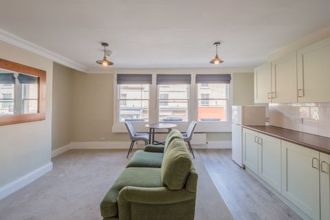 Widcombe Parade, Bath BA2