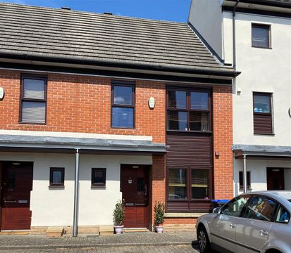 House in Northampton, West Northamptonshire - View 2