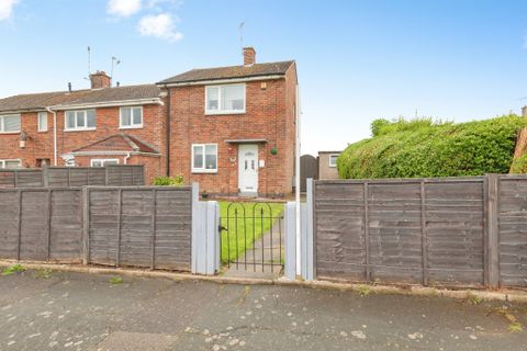 Newlyn Parade, Leicester LE5