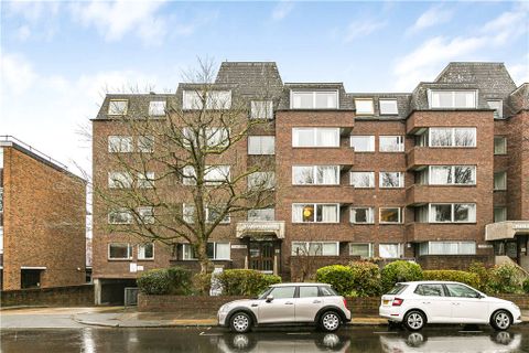 St. John's Avenue, Putney SW15