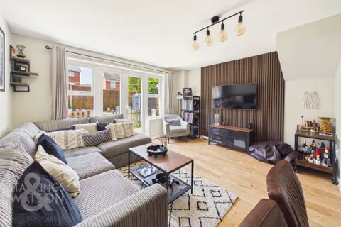 House in Norwich, Queen's Hills, Costessey - View 5