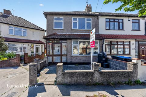 Harcourt Road, Thornton Heath CR7