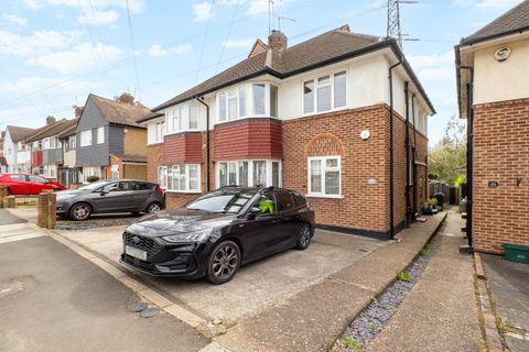 Lynmouth Avenue, Morden SM4