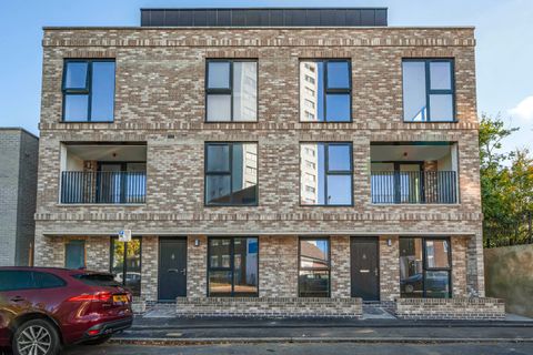 Staunton Street, London SE8, New home
