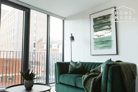 Vox, Trentham Street M15