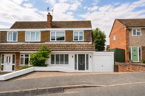 House in Rushcliffe, Keyworth - View 2