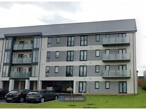 2 bed flat to rent in Ruston Close, Reading RG2, £1,500 pcm - Zoopla