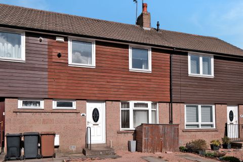 30 Tollohill Place, Kincorth, Aberdeen AB12 - More
