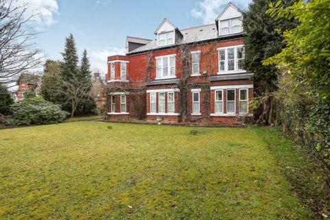 Cotteridge Manor, 72 Middleton Hall Road, Kings Norton B30, Studio to rent