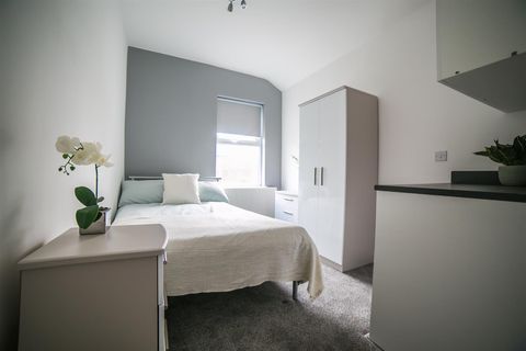 Apartment in Birmingham B66 - View 2