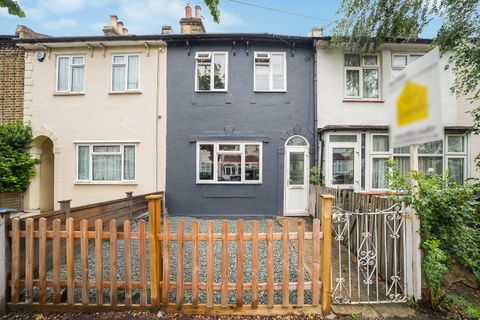 Cobden Road, London SE25