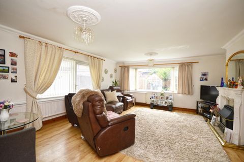 Tanorth Road, Whitchurch, Bristol BS14 - More