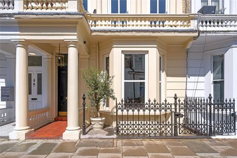 Barons Court Road, London W14