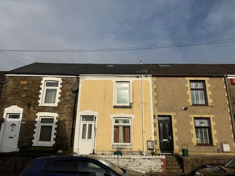 Clydach Road, Swansea SA6