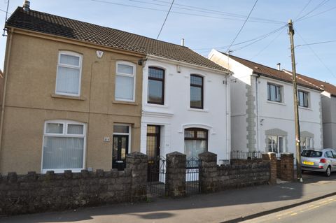 Borough Road, Loughor, Swansea SA4