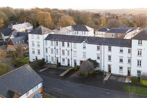 brearley-hall-woodmere-drive-old-whittington-chesterfield-derbyshire
