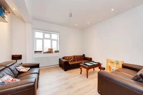 House in London, London Borough of Barnet - View 5
