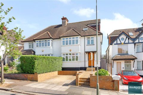 Wessex Gardens, Golders Green NW11