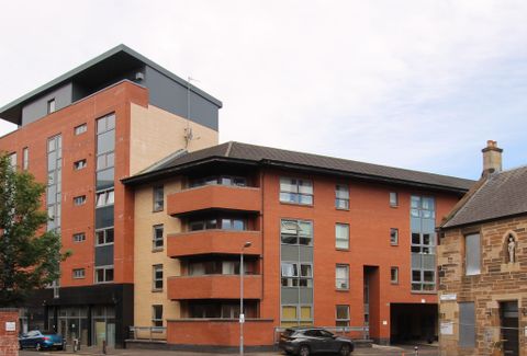 Dunaskin Street, West End, Glasgow G11