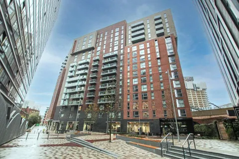 Apartment in Manchester, City Centre - View 5