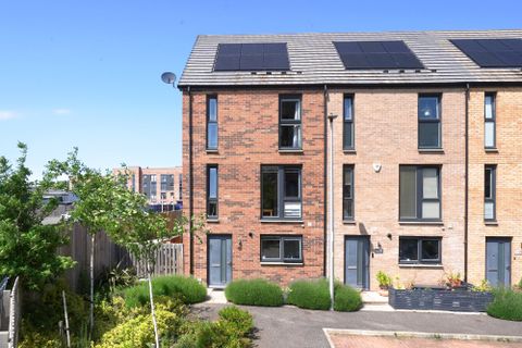 44 Adamslaw Place, Portobello, Edinburgh EH15