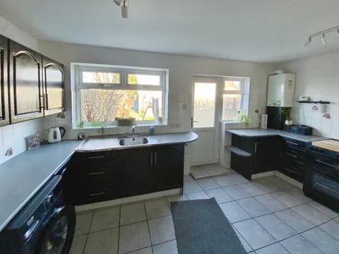 House in Hull, Marfleet - View 5