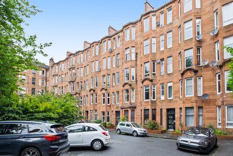 Springhill Gardens, Shawlands, Glasgow G41