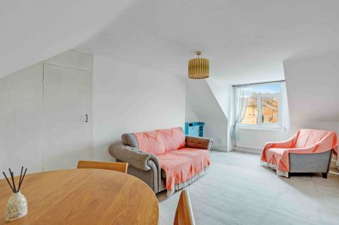 Castledine Road, London SE20