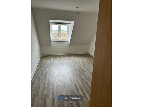 Apartment in Northampton, West Northamptonshire - View 2
