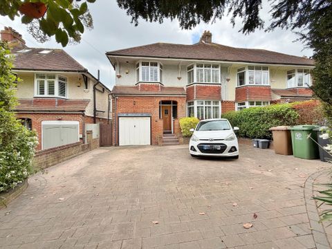 Carmarthen Avenue, Drayton, Portsmouth PO6