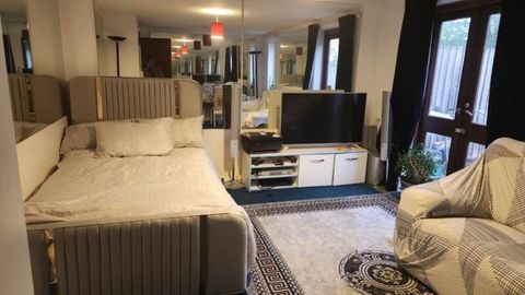 Allen Close, Mitcham CR4, Room to rent