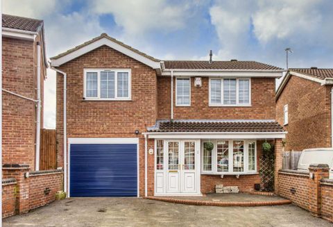 Snipe Close, Wolverhampton WV10